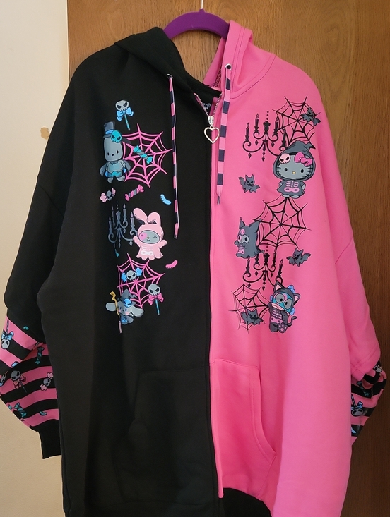 Sanrio Sweaters - Hello Kitty Sanrio Pink & Black Split Hoodie with Heart Zipper Pull